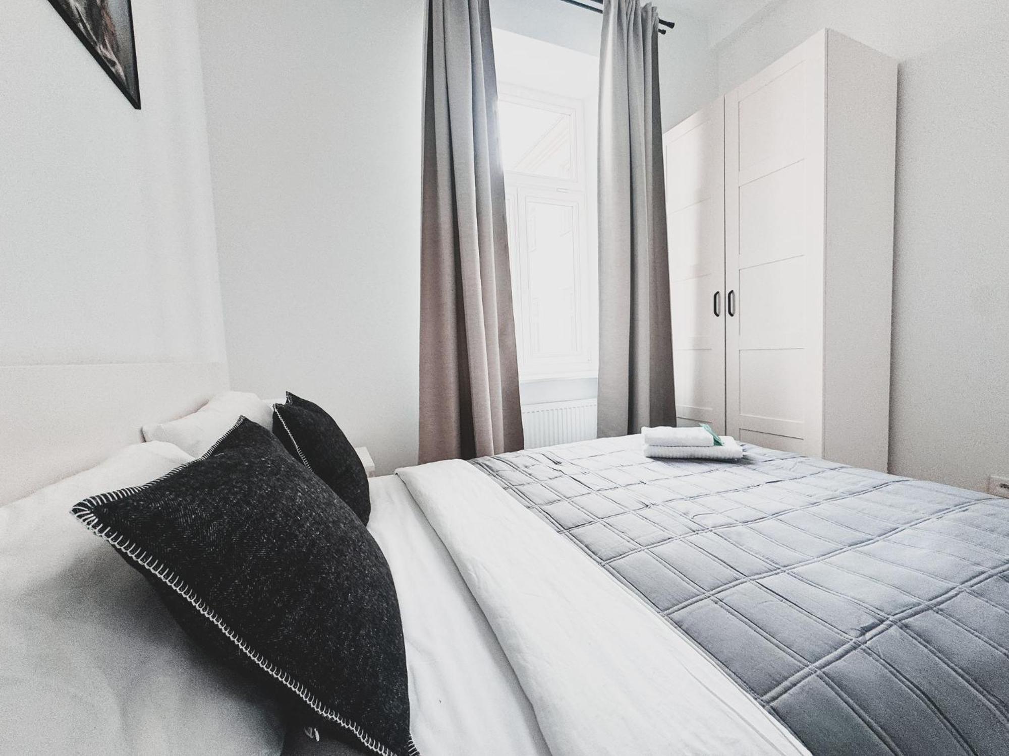 Luxury Design Apartments - Poznanska Warsaw City Center Экстерьер фото
